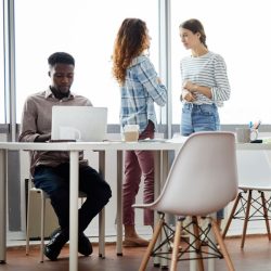 contemporary-people-working-in-office-ZDAJYRU.jpg